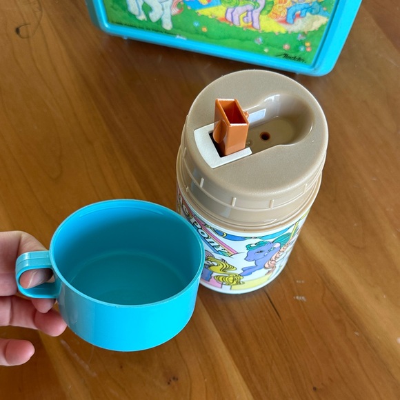 My Little Pony Vintage Teal Lunchbox and Thermos Set - Picture 3 of 9